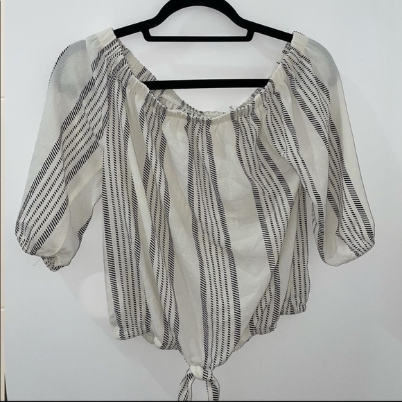 Striped off the shoulder long sleeve - Picture 2 of 2